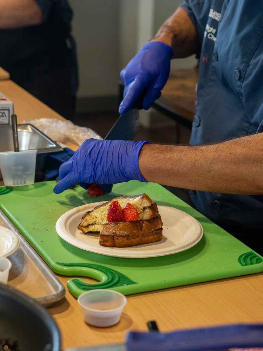 Islander Dining tweet media