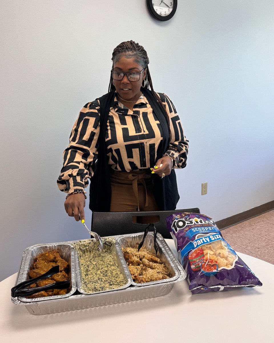 LouisvilleUL's tweet image. Thank you, Twanna Mamma, for sharing your inspiring journey and delicious sauces with the Louisville Urban League! Your story is a reminder of what’s possible with passion and perseverance. We appreciate you! Learn more tuwannamamma.com/home

#SupportBlackBusiness #LUL
