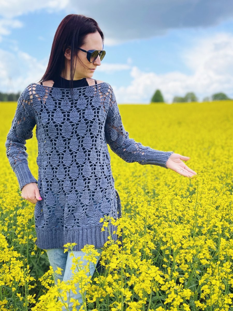 OombawkaDesign's tweet image. No Name Sweater - TheMailoDesign
Today we have Lena from TheMailoDesign as our Guest Designer. She is sharing her beautiful No Name Sweater - for free ...
#freepattern #scheepjes #scheepjescahlista #themailodesign #crochetpattern #guestpost #crochetsweater
bit.ly/3fndvI6