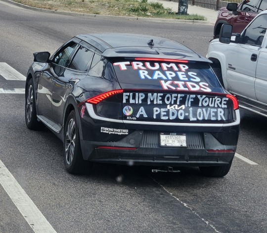 RazörFist tweet media