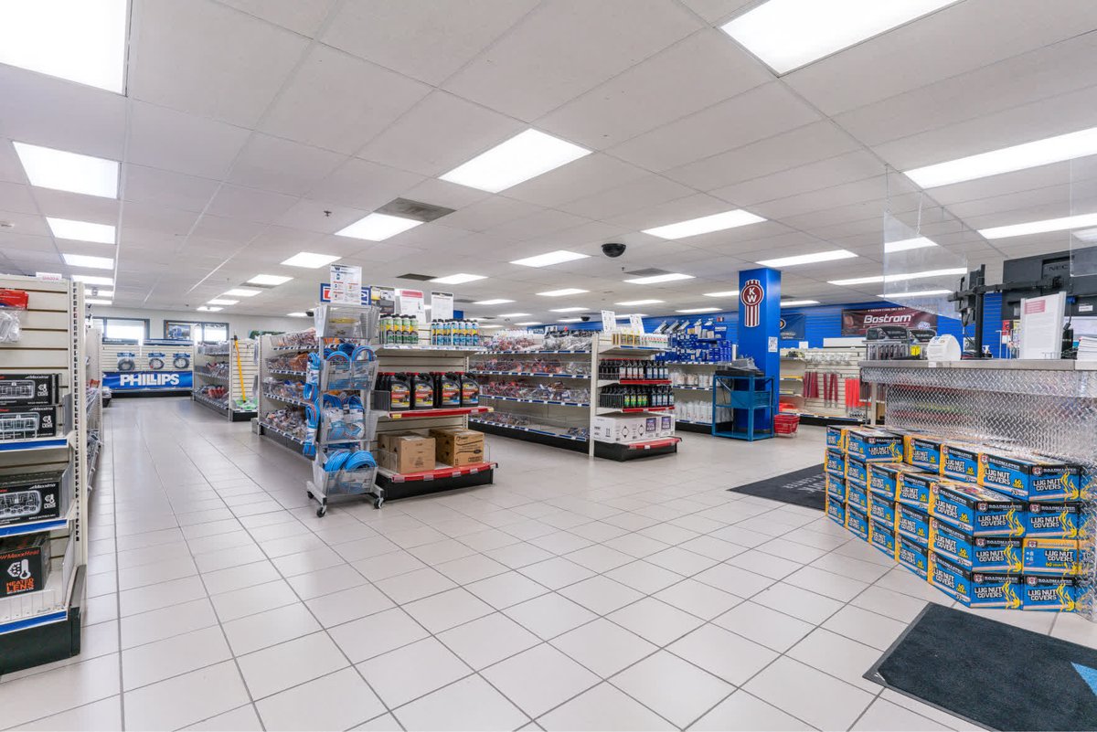 Wallworktrucks's tweet image. Spring is the perfect time to stock up on #Kenworth parts before peak season hits. Our parts counter is stocked and our team is ready. Text or call to order — we make it easy.

➡️ bit.ly/41PMx3X

#KenworthParts #TruckMaintenance #Text2OrderParts