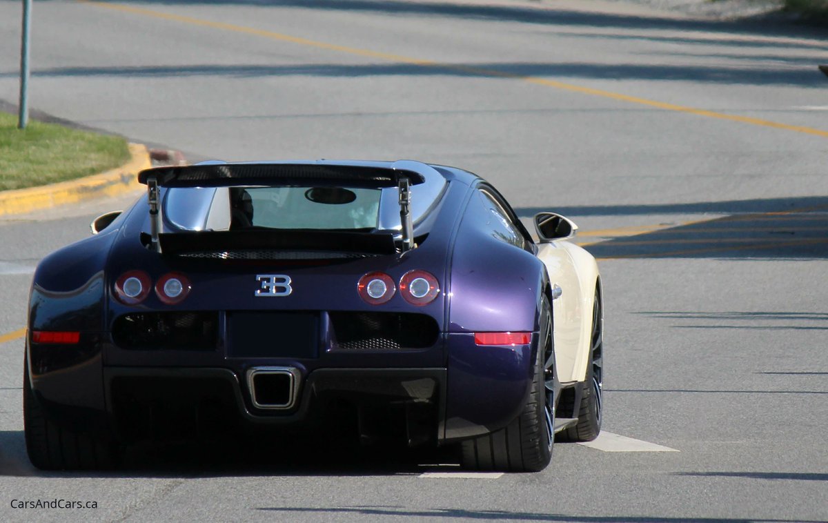 carsandcars_ca's tweet image. Bugatti Veyron

 #Bugatti 
 bugatti.carsblitz.com