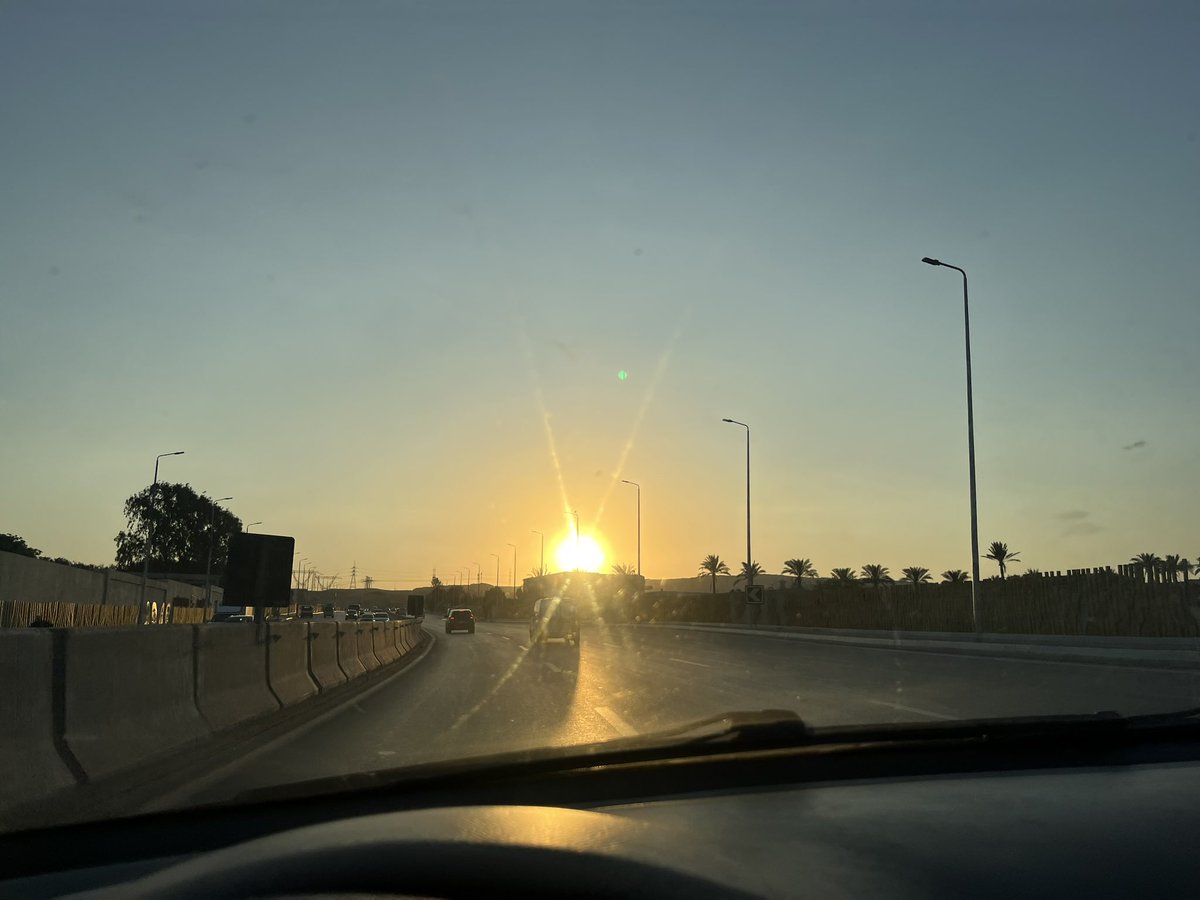 𝓓𝓪𝓻𝓼𝓱 tweet media