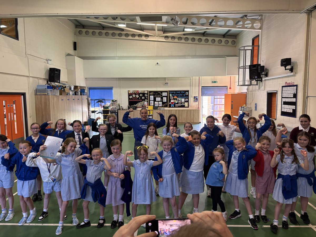 Flomellynews's tweet photo. A massive shout out to @_jodieounsley and to @LinghamsBooks for today’s ’Strong Girls’ event at our school. Girls from lots of schools across North Liverpool joined us for a spectacular event in celebration of Jodie’s new book! GIRL POWER! #flomellyenrichment #flomellyreading https://t.co/SYx9h7wGNV