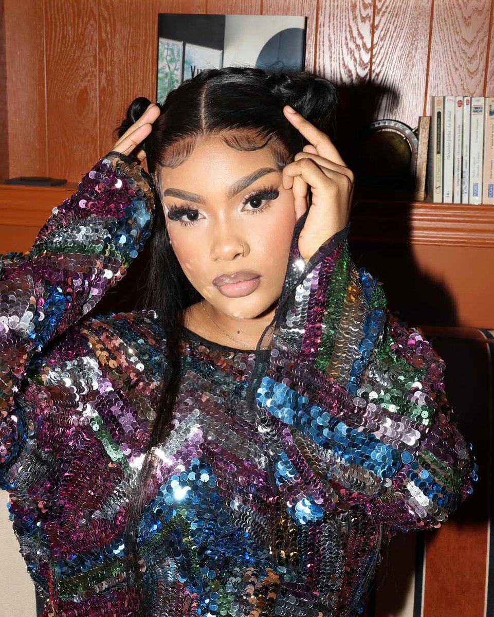 ebalemozindo's tweet image. #RDC: #JUSTICE. 
🔴URGENT. 

L'artiste Rebo Tchulo porte plainte après un cambriolage et des dérives en ligne.
Victime d’un vol important, dont le préjudice est estimé à plus de 20 000 dollars, à travers ses avocats, la chanteuse a officiellement déposé une plainte pour obtenir