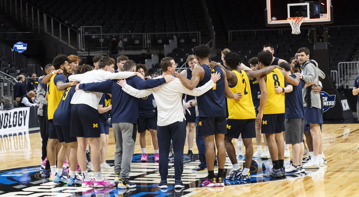 Coach_DeMarco's tweet image. B E  A  G R E A T  T E A M M A T E
There is a difference between interest and commitment. When you're interested in something, you do it only when it's convenient. 

When you're committed to something, you accept no excuses, only results."
-Ken Blanchard
#TuesdayThoughts