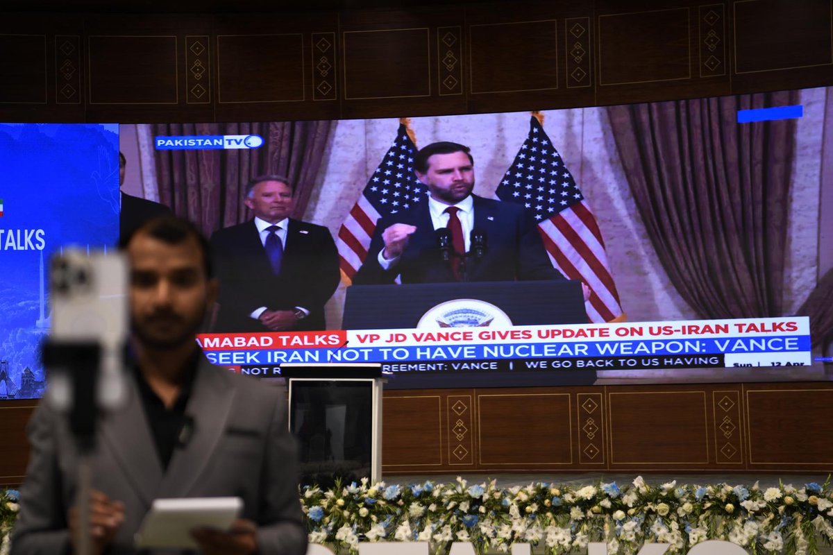ValeTVCanal5's tweet image. #MedioOriente || El vicepresidente de Estados Unidos, JD Vance, iba a viajar a Pakistán este martes por la mañana pero retrasó su partida, sin que se haya fijado una nueva hora, mientras aumenta la incertidumbre sobre si se celebrará la segunda ronda de conversaciones con Irán