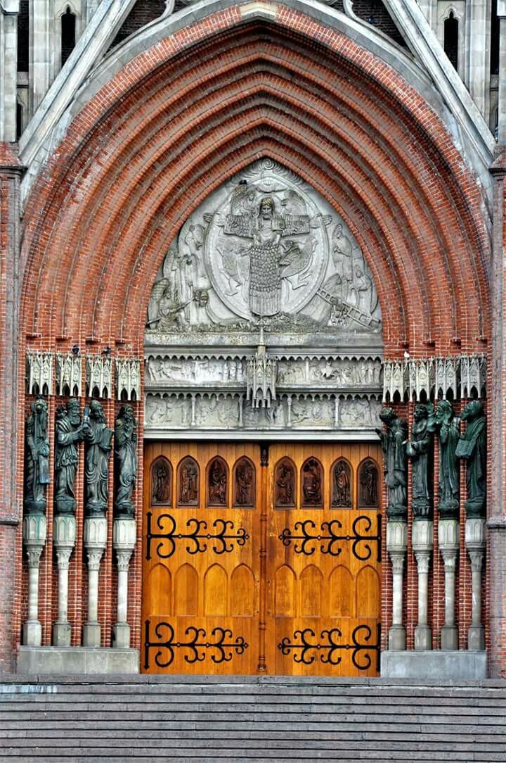 Argentinian Catholic Aesthetics tweet media