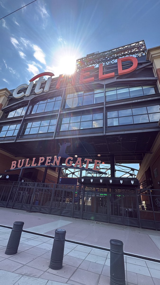 CalmYourMitts's tweet image. Tickets for the field trips to the @Mets games are secured! #LGM