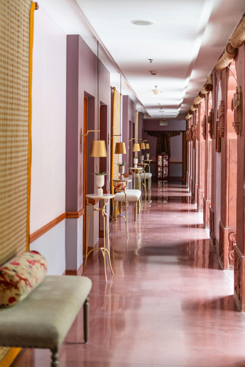 ogdecorco's tweet image. Refresh your hallway with essentials that blend style and function.

Shop now 👉 ogdecor.com

#HallwayDecor #HomeEssentials #EntrywayStyle #UpgradeYourSpace #ModernLiving #HomeStyle #DecorInspo #HallwayGoals #ShopOnline #FreshHome