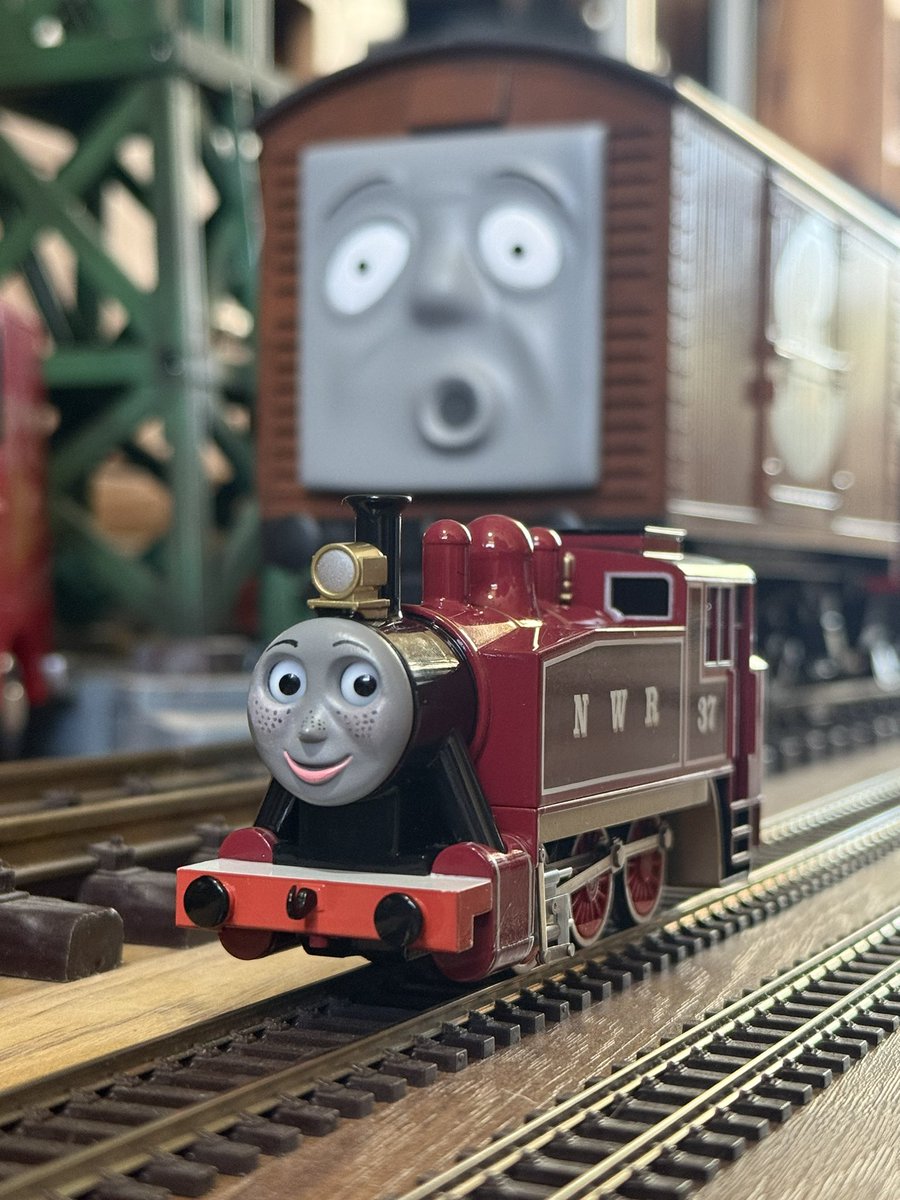 Shadow GWR tweet media