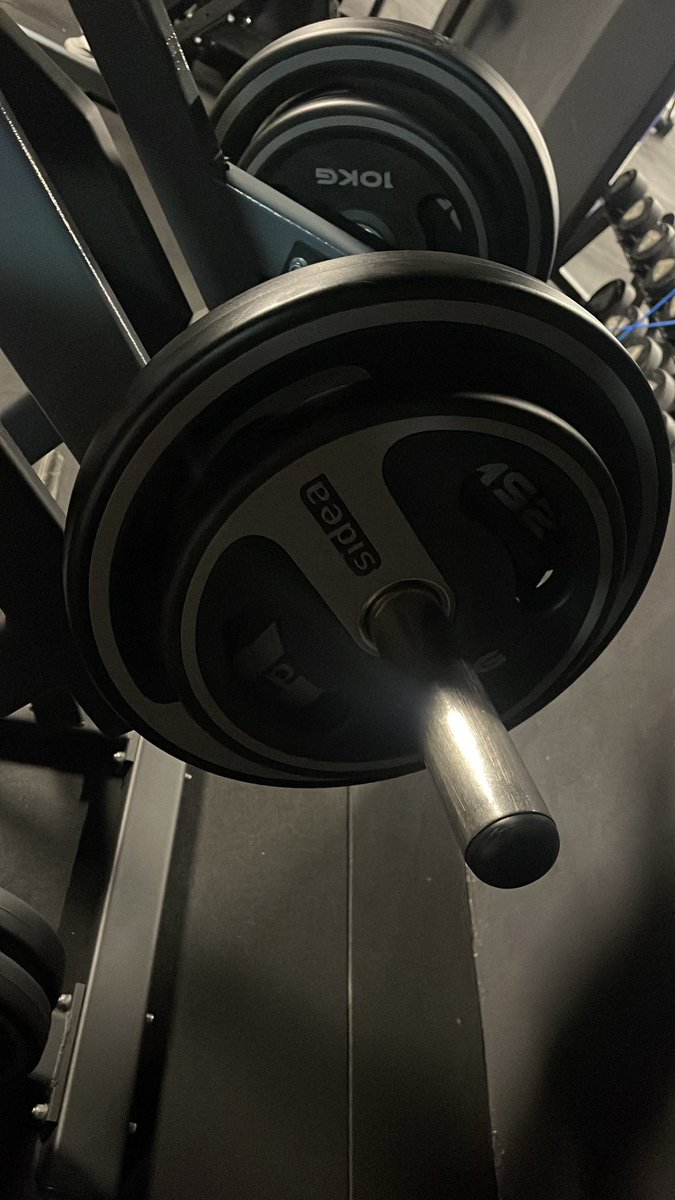 rob89_b's tweet photo. Posto felice #gym #cash https://t.co/tMO7toMSTz