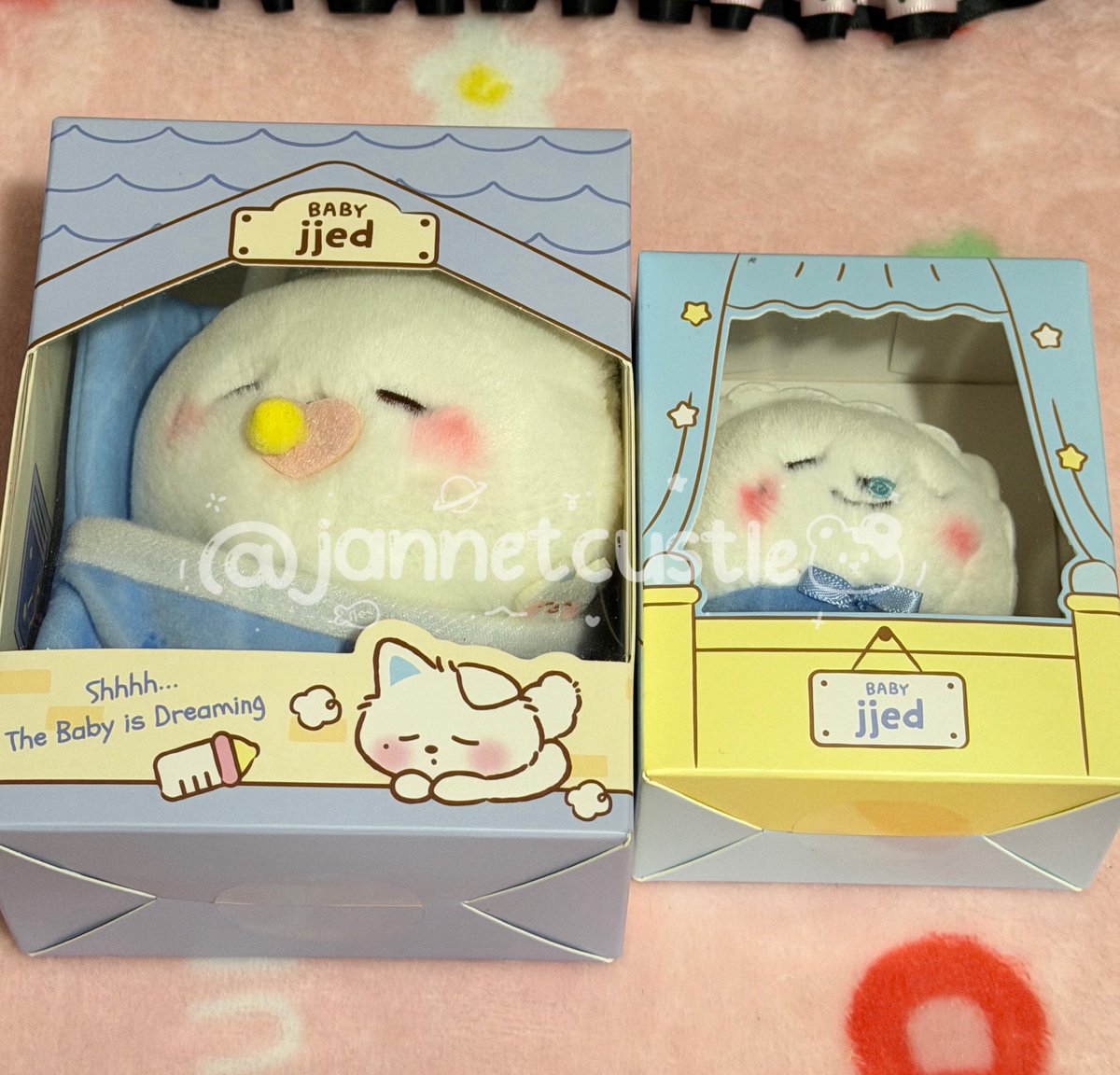 meawmomolin tweet media