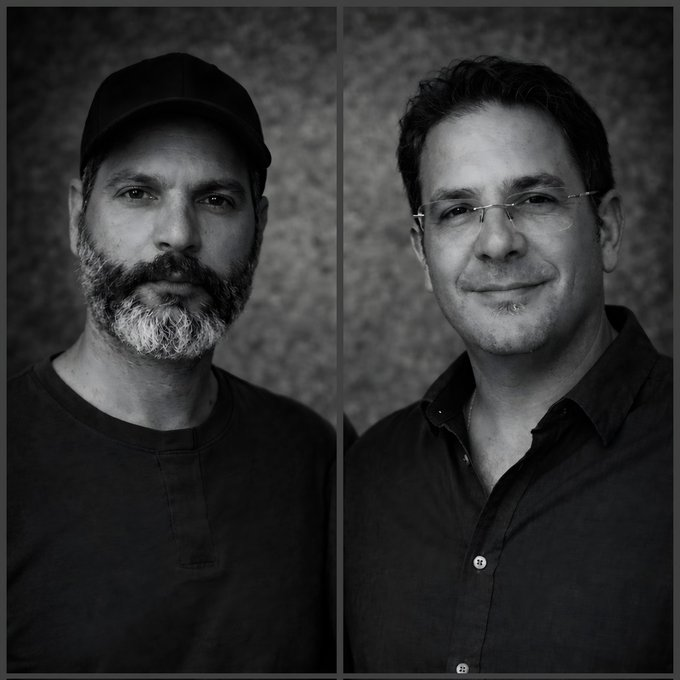 Ayer fueron ahorcados por la República Islámica de Irán.
Pagaron con la vida el deseo de una vida normal y de un Irán libre.