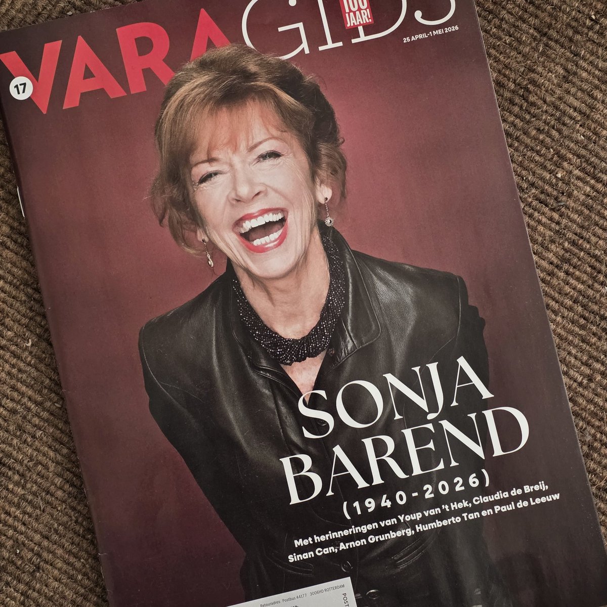 josephiensierag's tweet photo. #ElkeDagEenFoto2026 Dag 111
Wat fijn dat de #VARAgids uitgebreid bij leven, werk en overlijden van Sonja Barend stil staat. https://t.co/qtkojYejnb