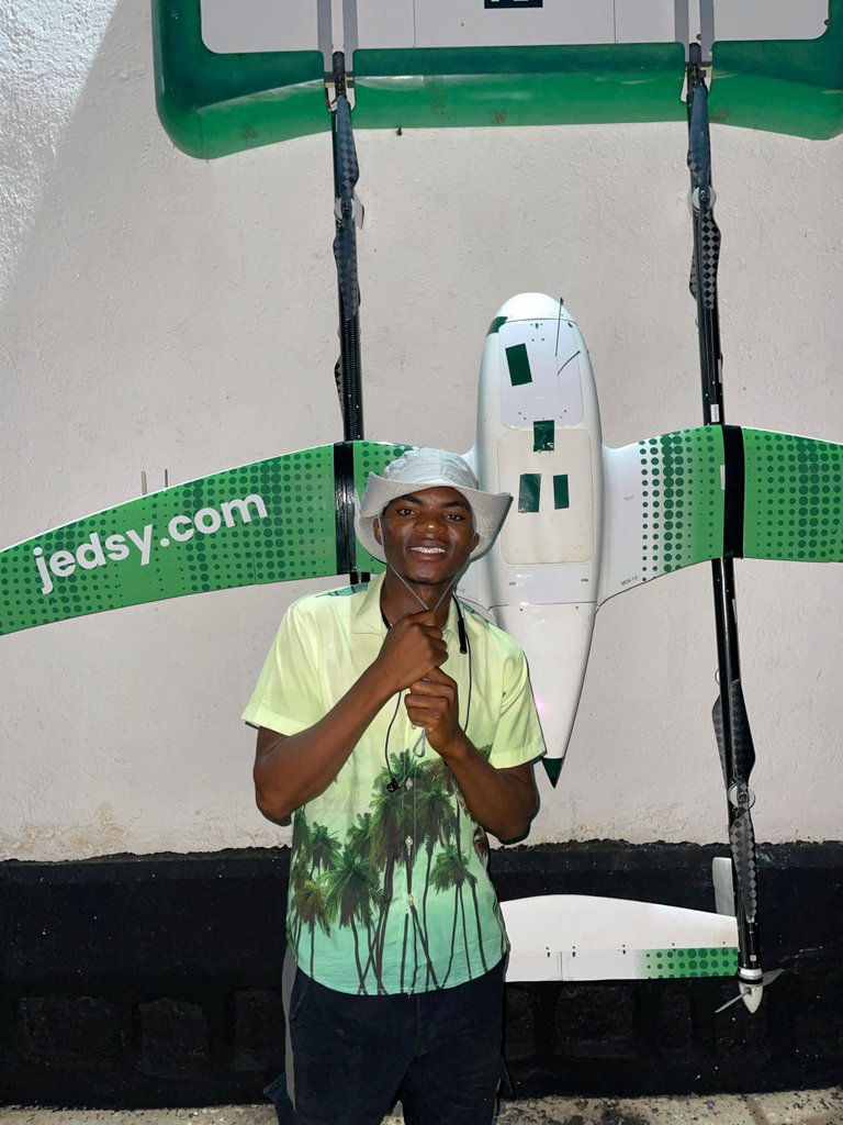 Norton Howa tweet media