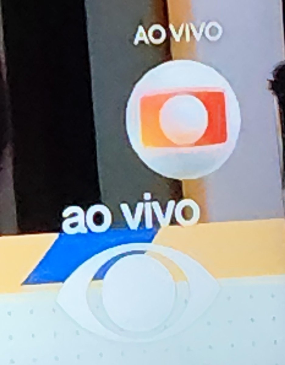 eduardomouraof's tweet photo. Quando as logos da emissora saem para passear e se encontram por aí. https://t.co/sPRFKUdcfi