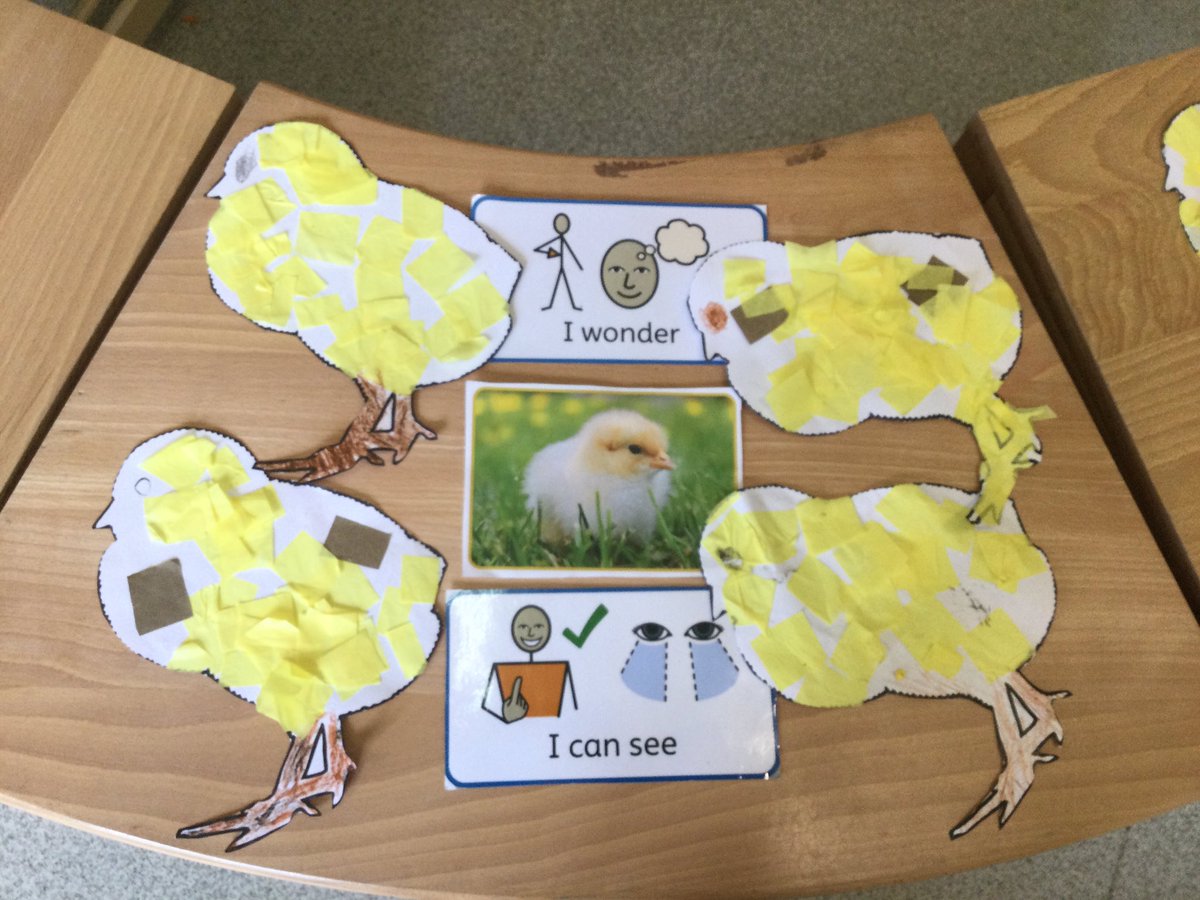 LeighPrimary's tweet image. Nursery/Reception children enjoyed listening to our new topic story ‘Chick’. The children have produced some wonderful paintings of our baby chicks. Wow!! @voice21oracy #Literacy #markmaking #PD #lifelonglearners