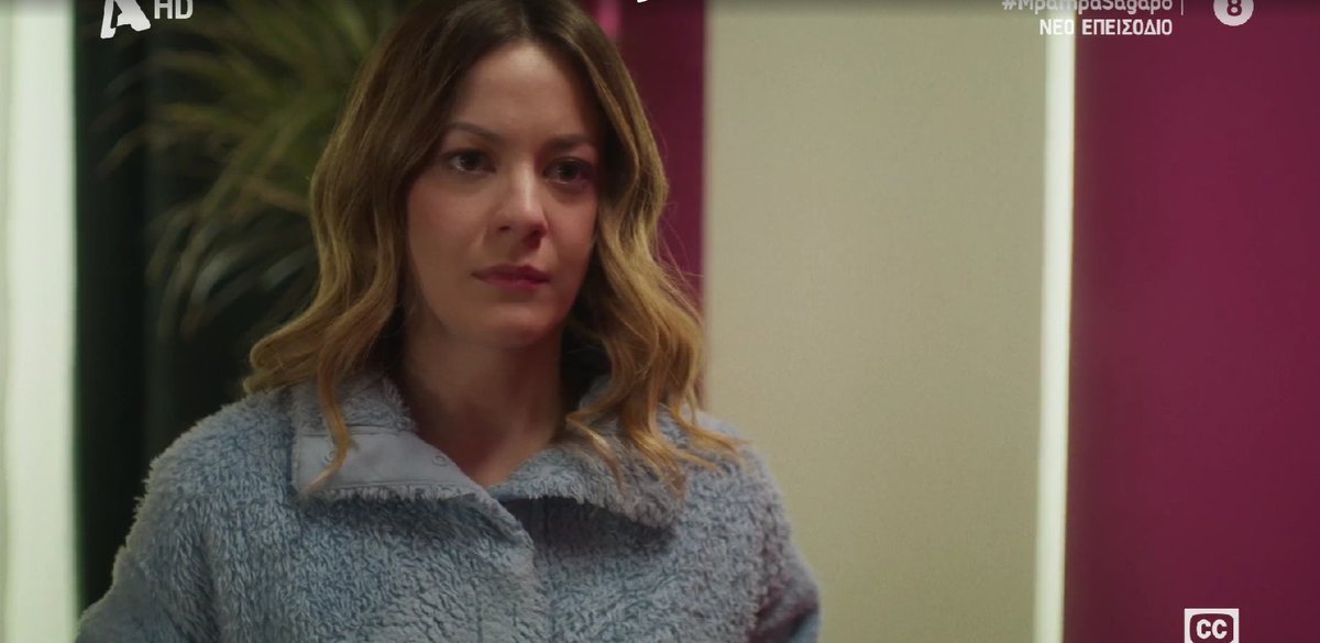 Η Στέλλα είχε τόοοσους σωστούς και δίκαιους λόγους να διώξει το Νίκο.Αλλά τελικά τον χώρισε για μια γελοία αφορφή.Παρ όλα αυτά ο Νίκος είναι πατέρας του παιδιού της και τον διάλεξε."Το μεγαλώνω μόνη μου το παιδί" είναι άδικο για το ίδιο το παιδί και παιδαριώδες #mpampasagapo