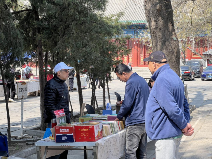 jinxiansheng_bj's tweet image. Book lovers, your spring event is here. The 2026 Beijing Book Fair will be held from April 18 to 26..A wonderful cultural feast for readers. #BeijingBookFair #ReadingCulture