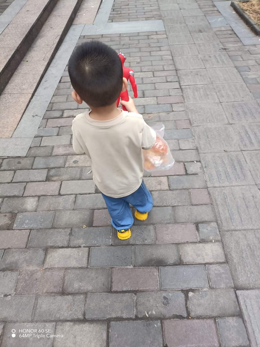 Carl Creed tweet media