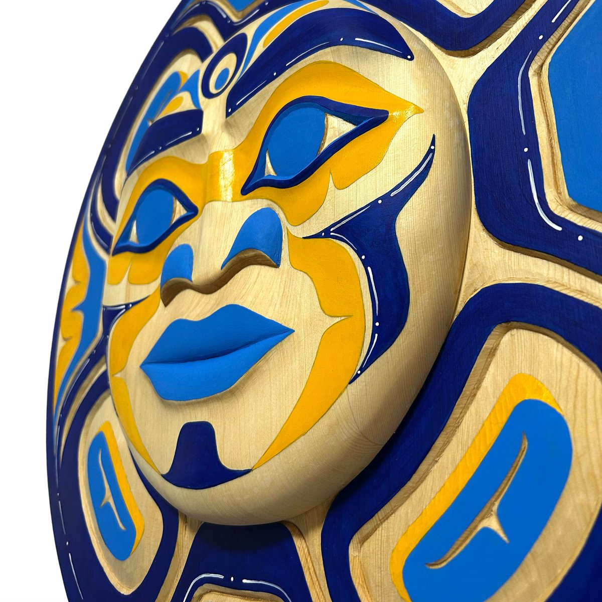 spiritsgallery's tweet photo. This luminous Moon mask masterfully hand-carved from yellow cedar &amp; brought to life by Kwakwaka'wakw artist Quinn James, radiates with an evocative colour palette. The Moon stands as a vigilant guardian of the earth - its presence both protective &amp; perceptive. 

Learn more online https://t.co/Tt5K9z6mZm