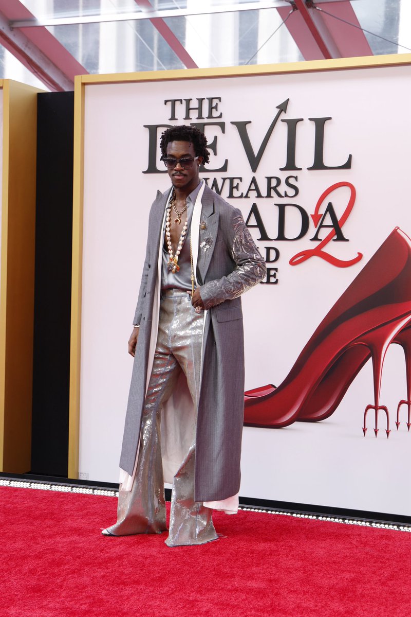 Complex Style tweet media