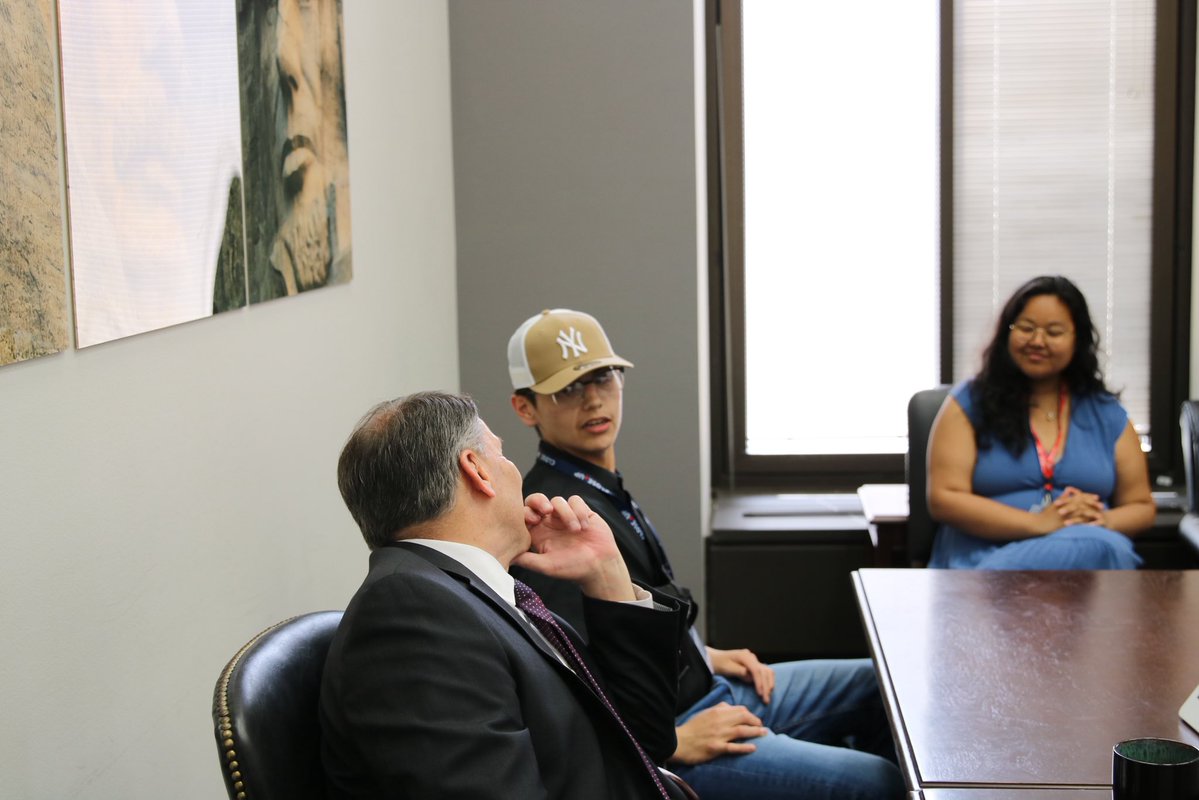 Senator Mike Rounds tweet media