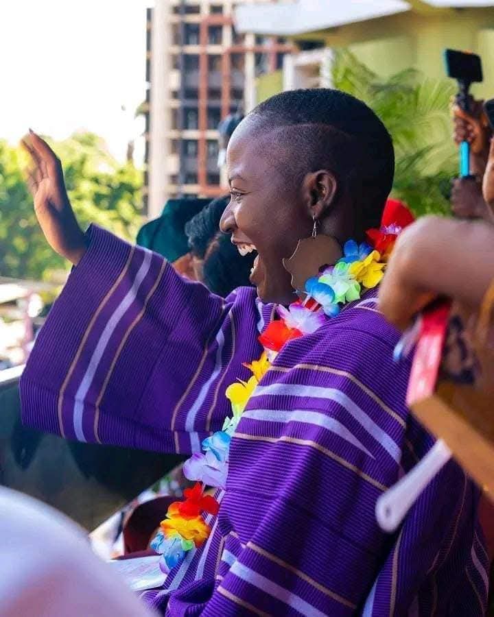 Arábìnrin Sola tweet media