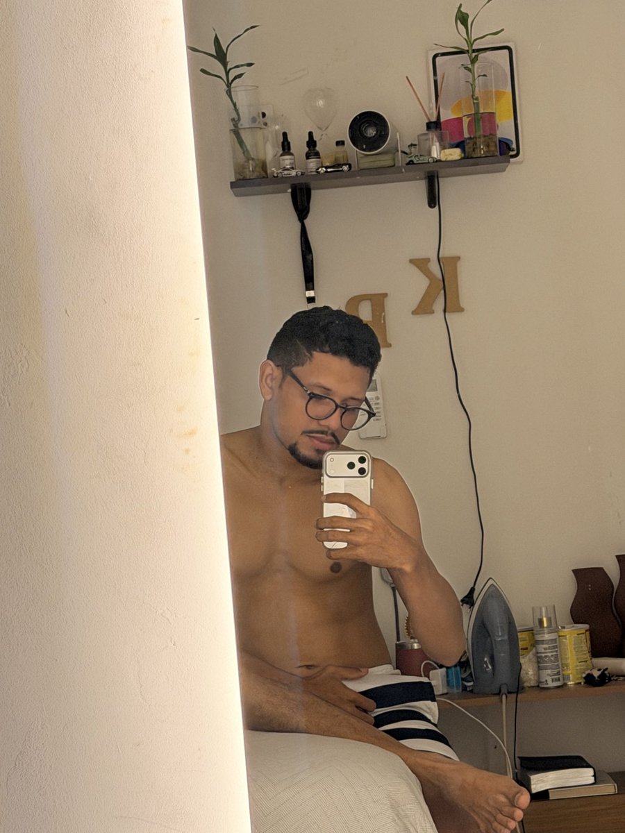 penkylli's tweet photo. Parece ser domingo hoje 😩 https://t.co/7I9qFn83Bi