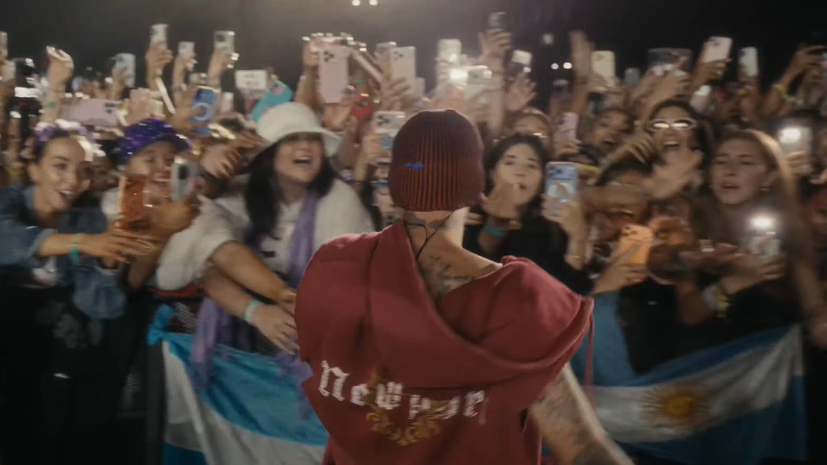 tinimisol's tweet photo. @justinbieber @coachella Te faltaron estas mi amor🇦🇷 https://t.co/ujMBlj0EHK