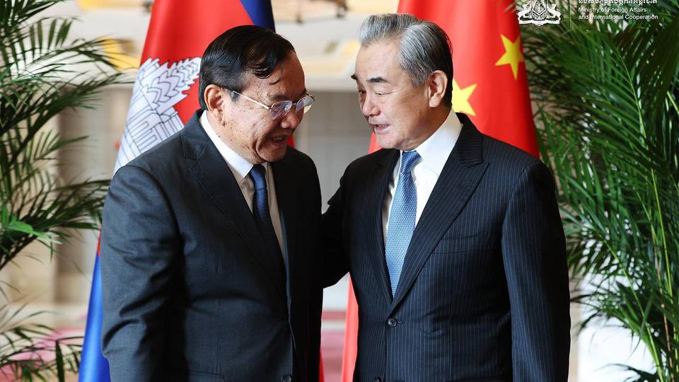 【カンボジアニュース】中国と初の「2+2」戦略対話をプノンペンで開催：オンライン詐欺撲滅への共同戦線を強化