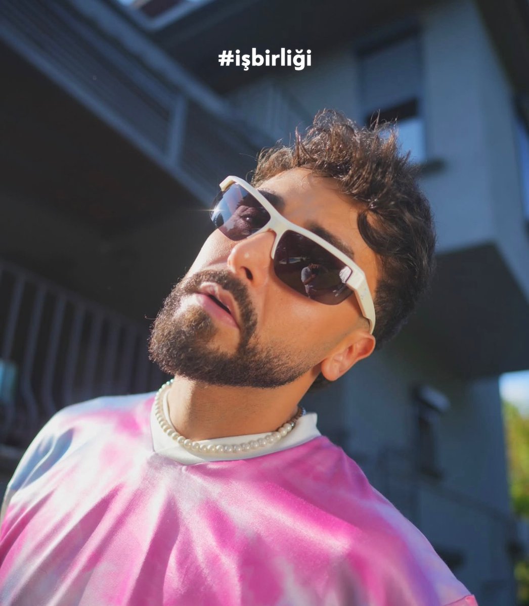 gundemio's tweet image. Ismarlıyo uygulaması üzerinden üniversite öğrencilerine yemek ısmarlama akımı başladı. 

Demet Akalın: 1.000 öğrenciye kebap-dürüm ayran.
Sefo: 250 öğrenciye kuru-pilav ayran.
Faruk Sabancı: 300 öğrenciye tavuk-pilav, 200 öğrenciye kahve, 100 öğrenciye kebap.
Organize: 100