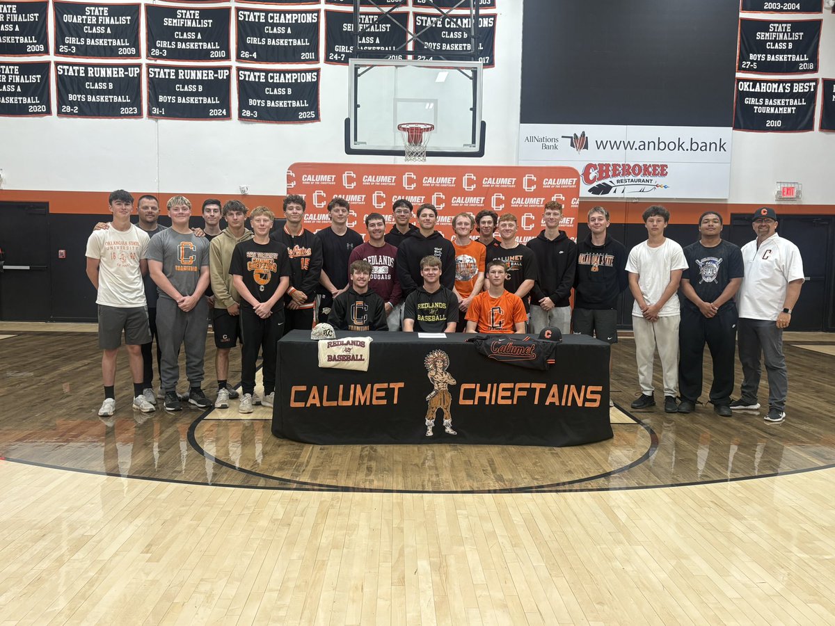 Go cougs! <a href="/RCCcougarBB/">Redlands CC Baseball</a>