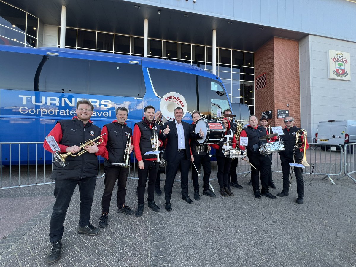 SaintsBrass's tweet image. 🐐 🔴⚪️🔴⚪️
Le God 🙌🙌

#saintsfc #southampton #efl #music #soton