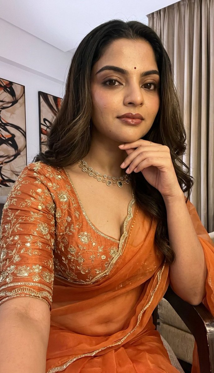 ANIKHA FAN'S CLUB 😍 tweet media