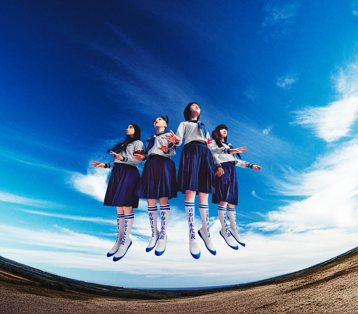 SonyPCL's tweet photo. 「新しい学校のリーダーズ」によるステージパフォーマンスにて、ソニーが開発中のエンタテインメント向け群ロボットシステム「groovots （グルーボッツ）」を活用した演出が決定！
ソニーPCLは「SusHi Tech Tokyo 2026」へブロンズパートナーとして参画し、「groovots」を活用したステージ演出のテクニカルディレクションを担当します。