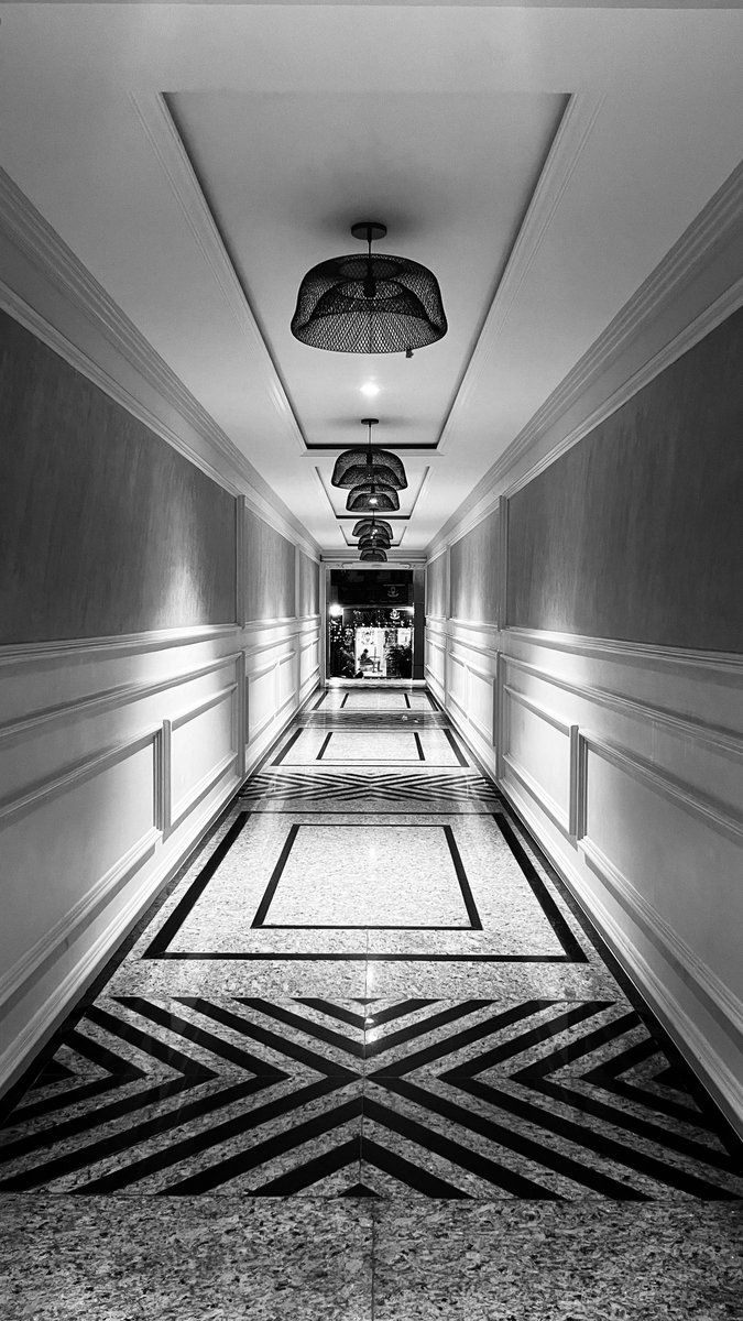 ogdecorco's tweet image. Refresh your hallway with essentials that blend style and function.

Shop now 👉 ogdecor.com

#HallwayDecor #HomeEssentials #EntrywayStyle #UpgradeYourSpace #ModernLiving #HomeStyle #DecorInspo #HallwayGoals #ShopOnline #FreshHome