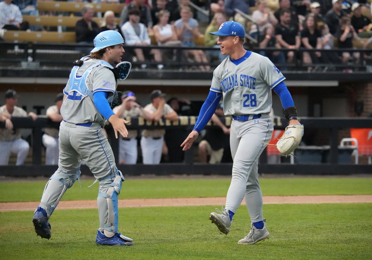 IndStBaseball's tweet photo. Smiles from @CarsonSeeman as he gets the Sycamores through the fifth.

5-3 Indiana State leads.

#MarchOn https://t.co/Dl8qbh2Wa4