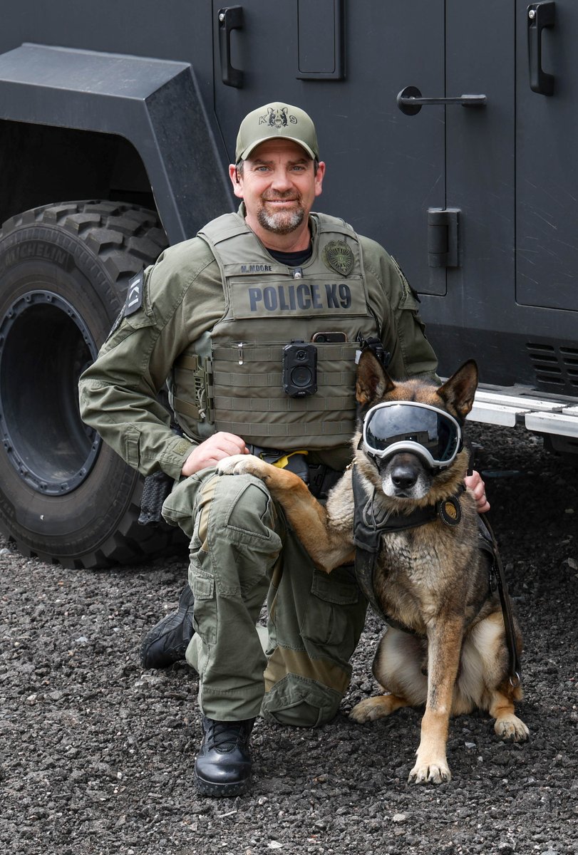Aurora Police Dept tweet media