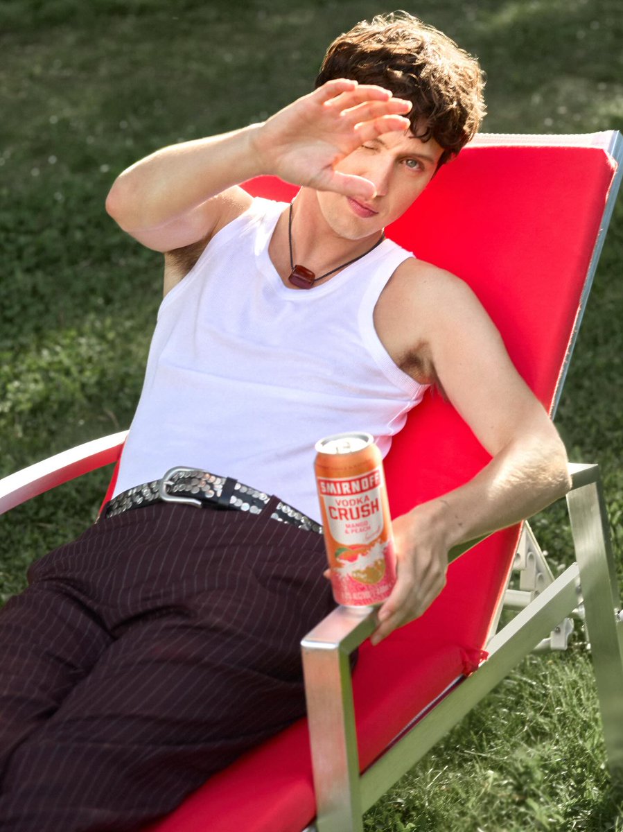 bluebloom97's tweet photo. Smirnoff x Troye Sivan: Go Off! won the Webby Award and People’s Voice Award for Digital Campaign, Advertising Campaigns, of course it did 😍😍😍https://t.co/1BYscFi1cM