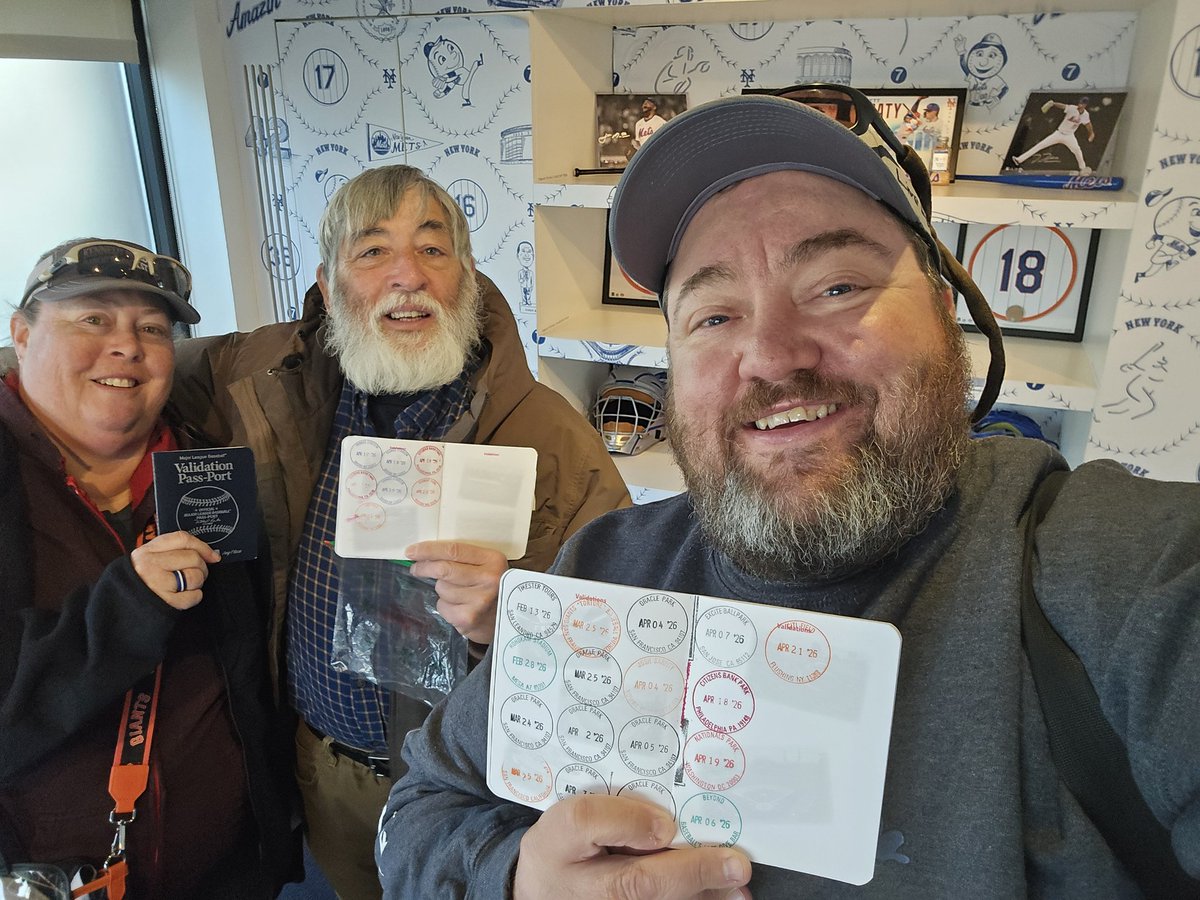 eddiesofficials's tweet photo. MLB 9(1660), ⚾ 17(2137); D MLB 6(688), ⚾ 6(888), @KingcougarMike MLB 27(8767), ⚾ 27(9996) #4togo Twins at Mets with @royaltytoursusa @sportsroadtrips @QuarterRico @JohnnyKamen and a sparse crowd. Thanks @_rf30 for Tix @johnnysfgiants @MLBBestBets @gilligan80 @irish_starfish https://t.co/KPCnyA1tuO