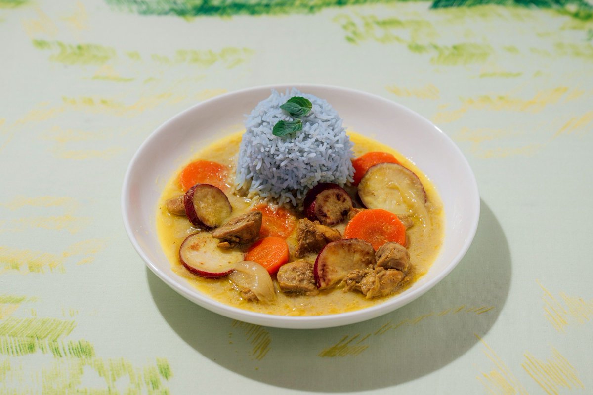 ontadore's tweet photo. 【水曜カレーの日】

さつまいものココナツカレーにハーブティをたっぷり漬け込んだ絶品カレー！

オンタドールのカレー屋さん
#神田ポートビル
#サウナラボ神田 1Fキッチンサウナ

「ハーブのココナッツカレー」
ハーブティ付1500円
単品1200円
昼11:30〜14:30
夜17:30〜20:00

今日の店員もTOBIさん https://t.co/nN2fNNqViO