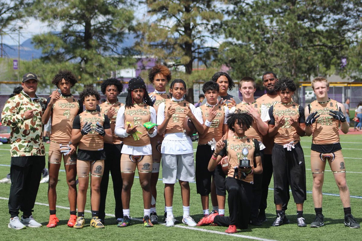 Xavier_A_Will4's tweet image. Thank you @5StarProspects for a great tourney last weekend. Took home the ship🏆 with my @TeamFullGorilla family! 
Getting ready for another one this weekend. @QBHitList @UCReport @jtheaps9 @LegenHSFB #7v7 #qb #quarterback