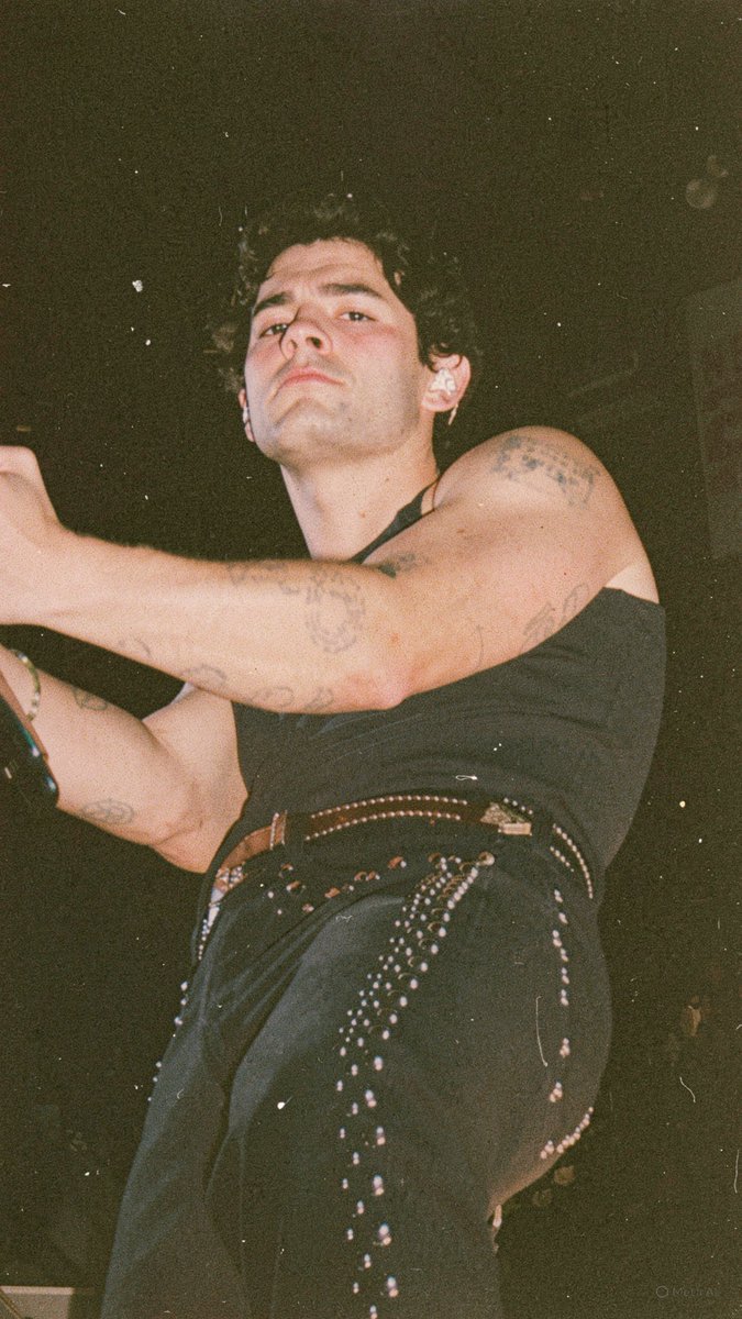 joe jonas archive tweet media