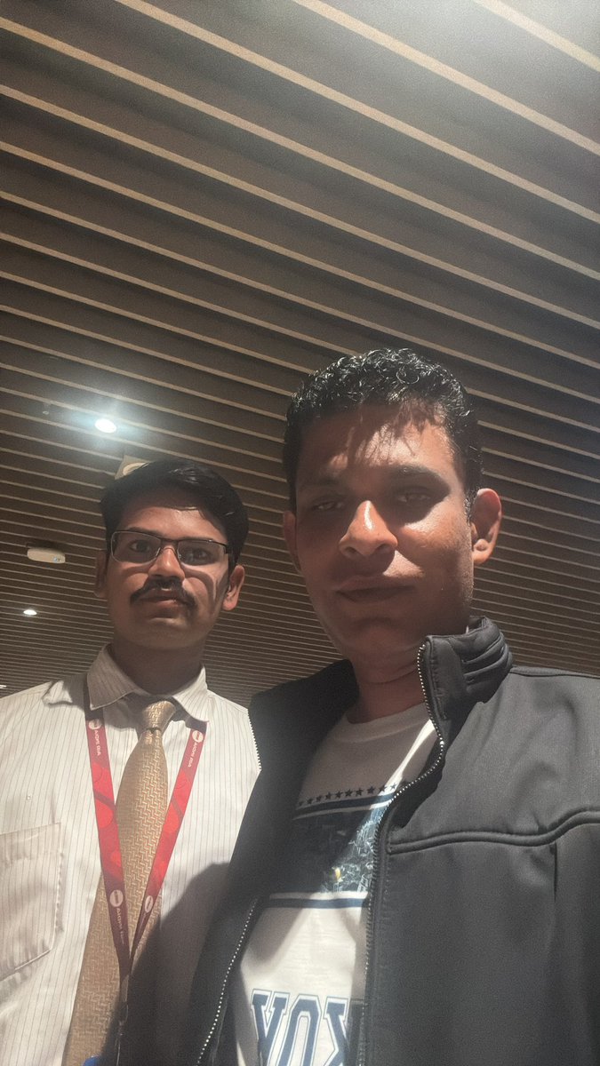 NalinManjuk01's tweet image. I’d like to express my sincere gratitude to @AirIndiaExpress for the professional support I received today. I lost a bag at the counter, and Mr. Prakash went above and beyond to ensure it was returned to me. Truly grateful for the seamless help. #AirIndiaExpress #Gratitude