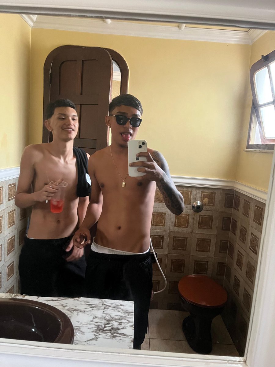EmanoBorges's tweet photo. Venham ver vídeos nosso no motel 🍆😈

https://t.co/3u5WUbzcQy https://t.co/XVmu7YSfY2
