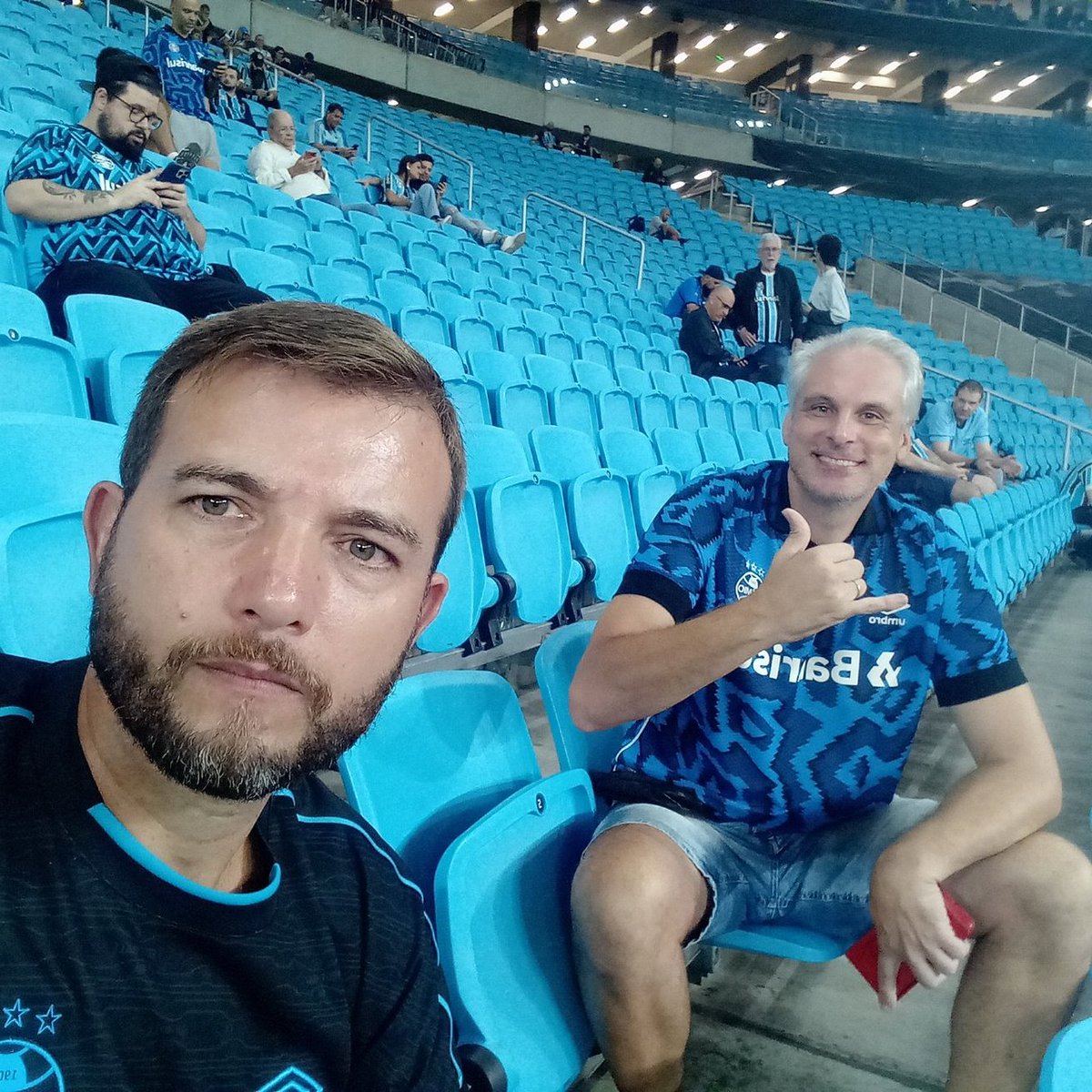 Meu bruxo <a href="/julianoadapper/">Juliano Dapper 🇪🇪🇪🇪🇪🇪</a> sofrendo aqui comigo com esse time nojento!