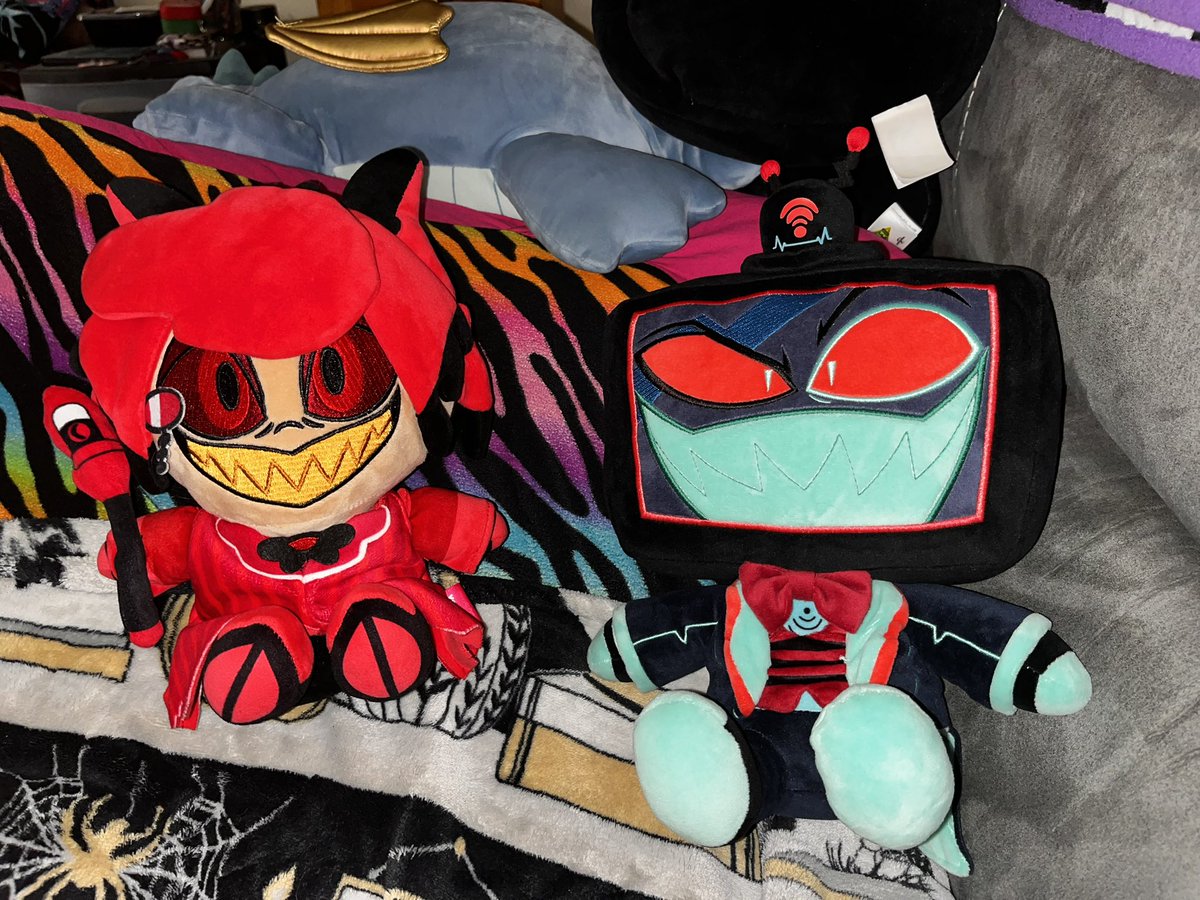 SavageYmir's tweet image. My #HazbinHotel youtooz plushies that I currently own #Alastor #Vox #RadioStatic  📺📻