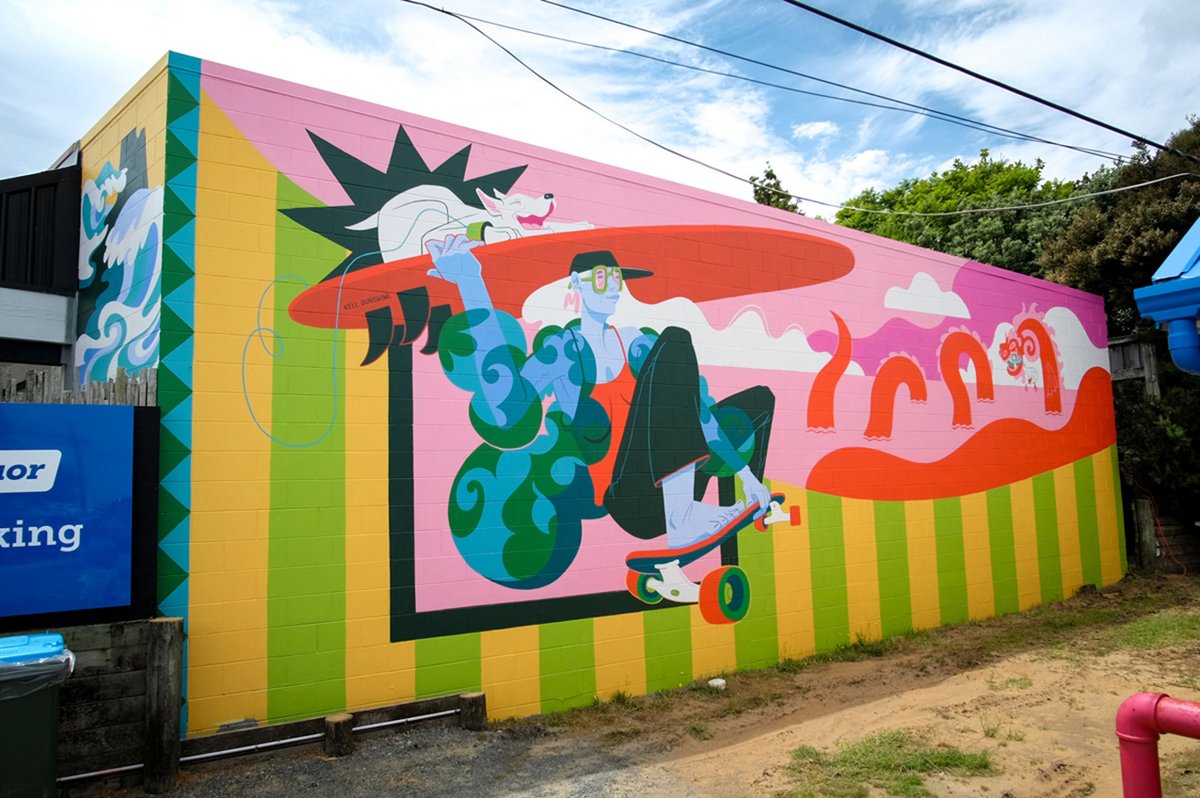 intl_rescue's tweet image. Kell Sunshine and Pipi the dog wrap up an epic summer of #murals. Here's a lineup from Mangawhai to Te Anau. #painting #illustration #art #streetart #artwork #artist